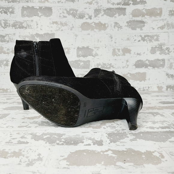 Karen Scott Majar Black Fabric Heeled Ankle Boot Booties T219 - Picture 6 of 9